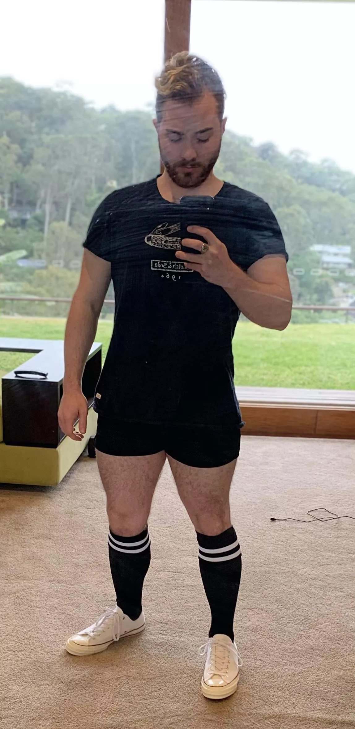 Feeling overdressed. posted by p3rthr0