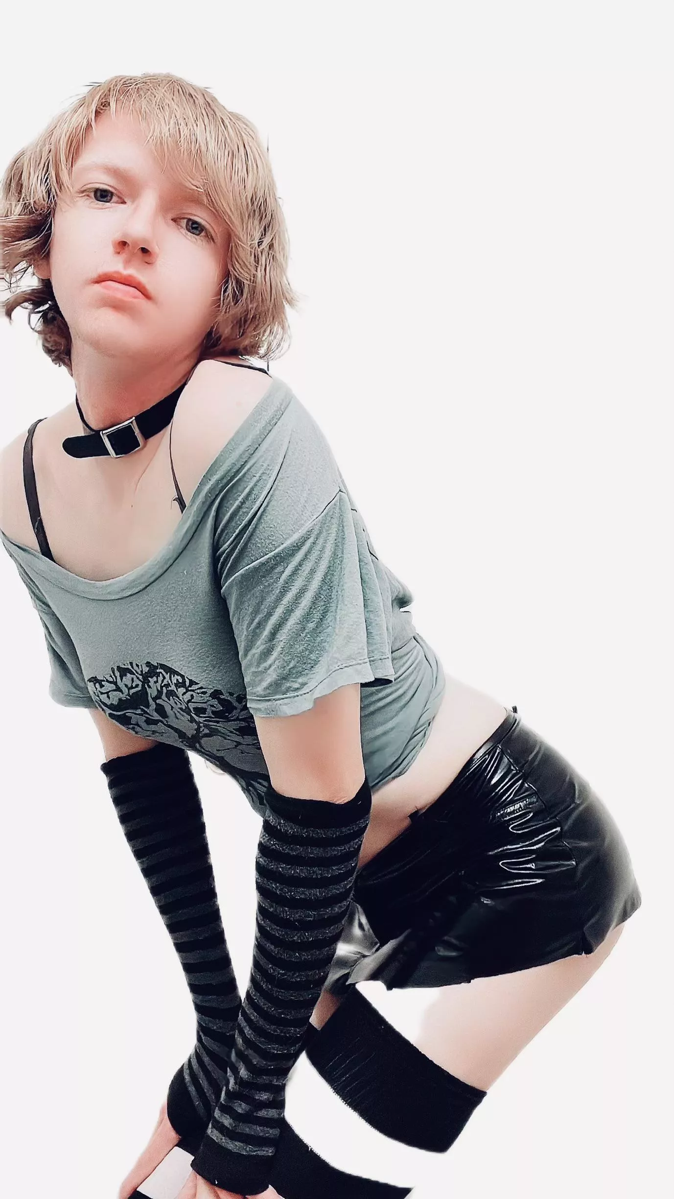 Good evening cuties <3 hope your week is off to a good start! posted by BansheesAndBeasts