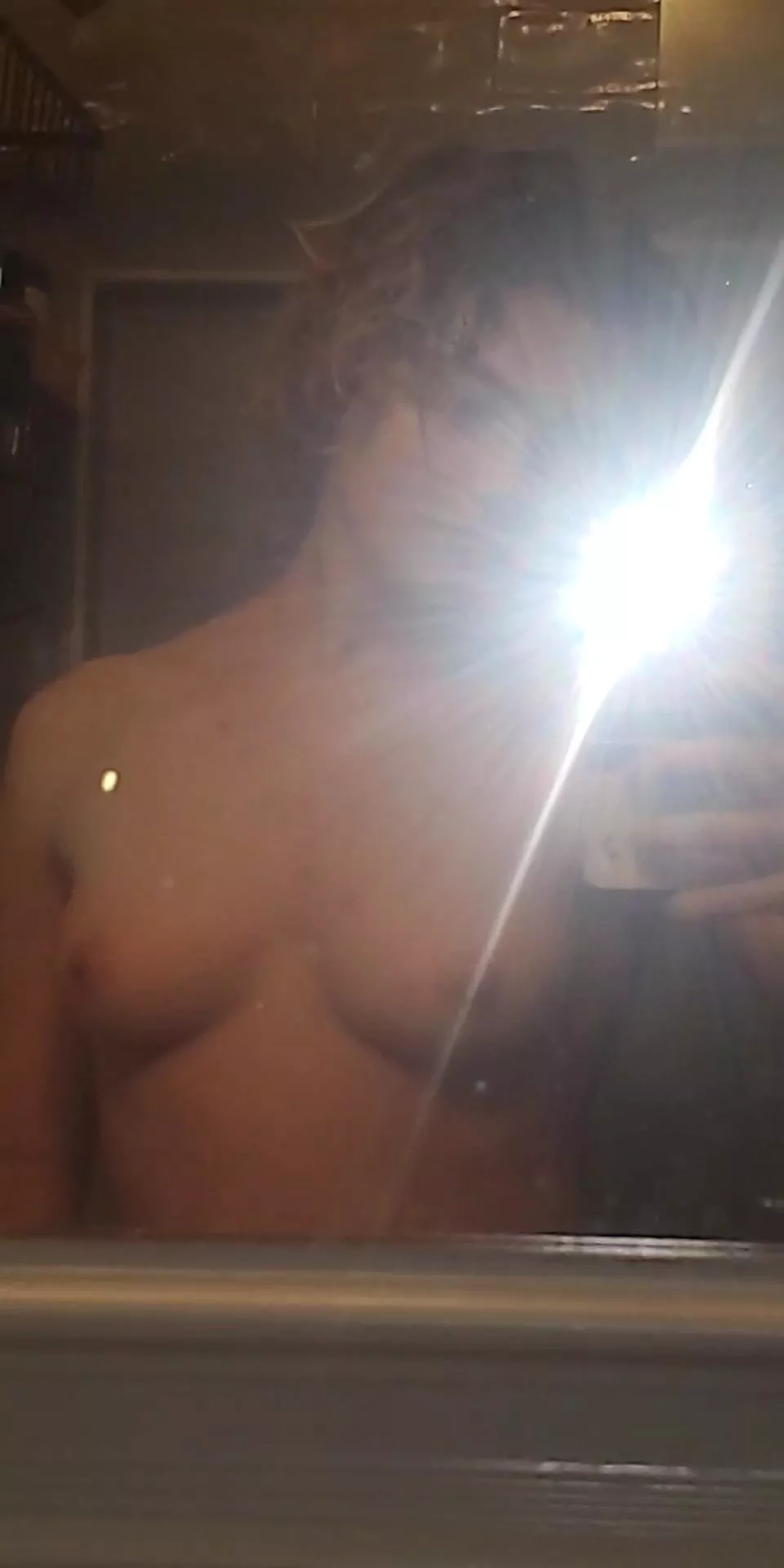 good ol mirror selfie posted by nearby_persimmons