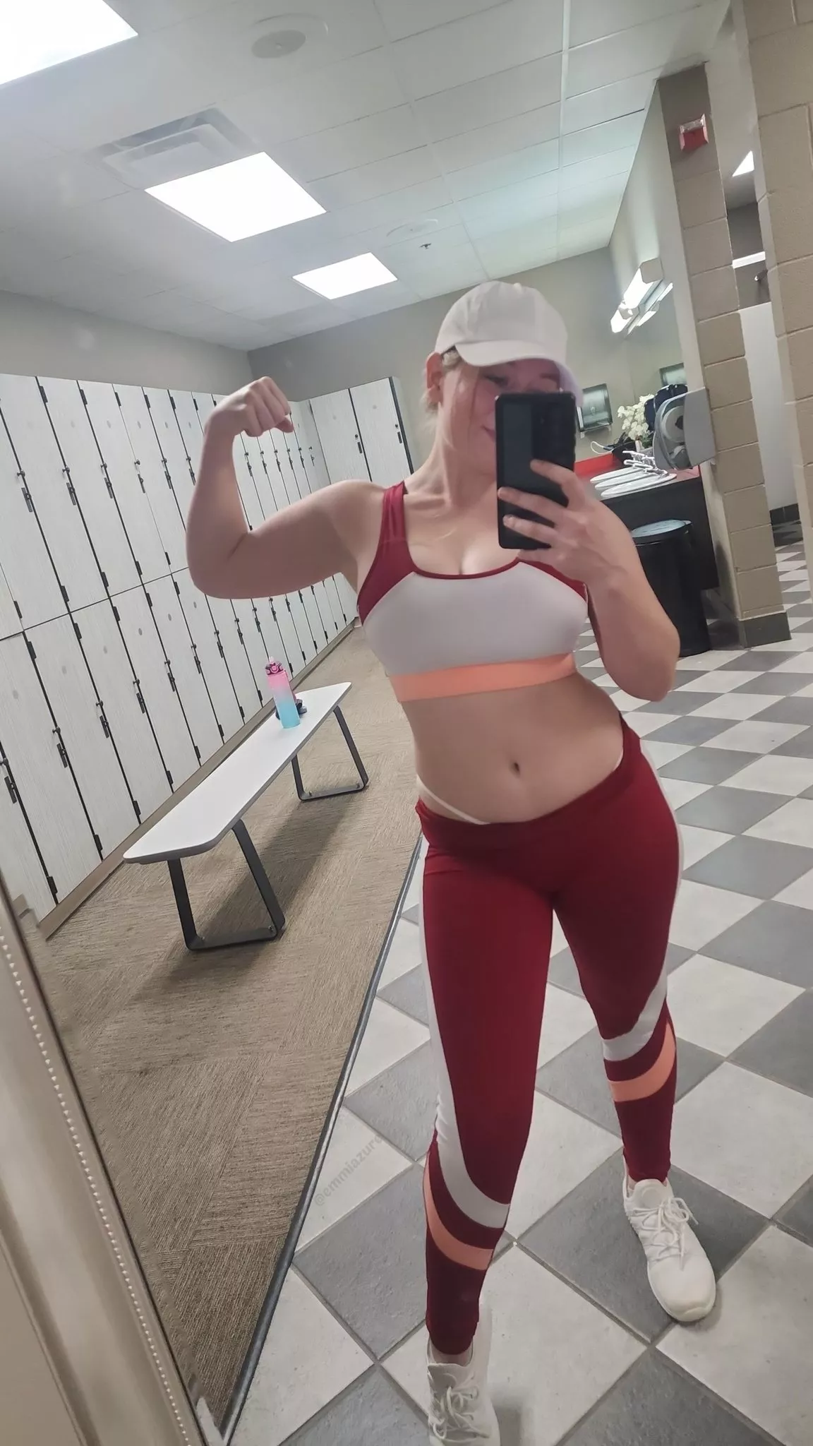 Got a mean workout in the am 😝 posted by emmiazure