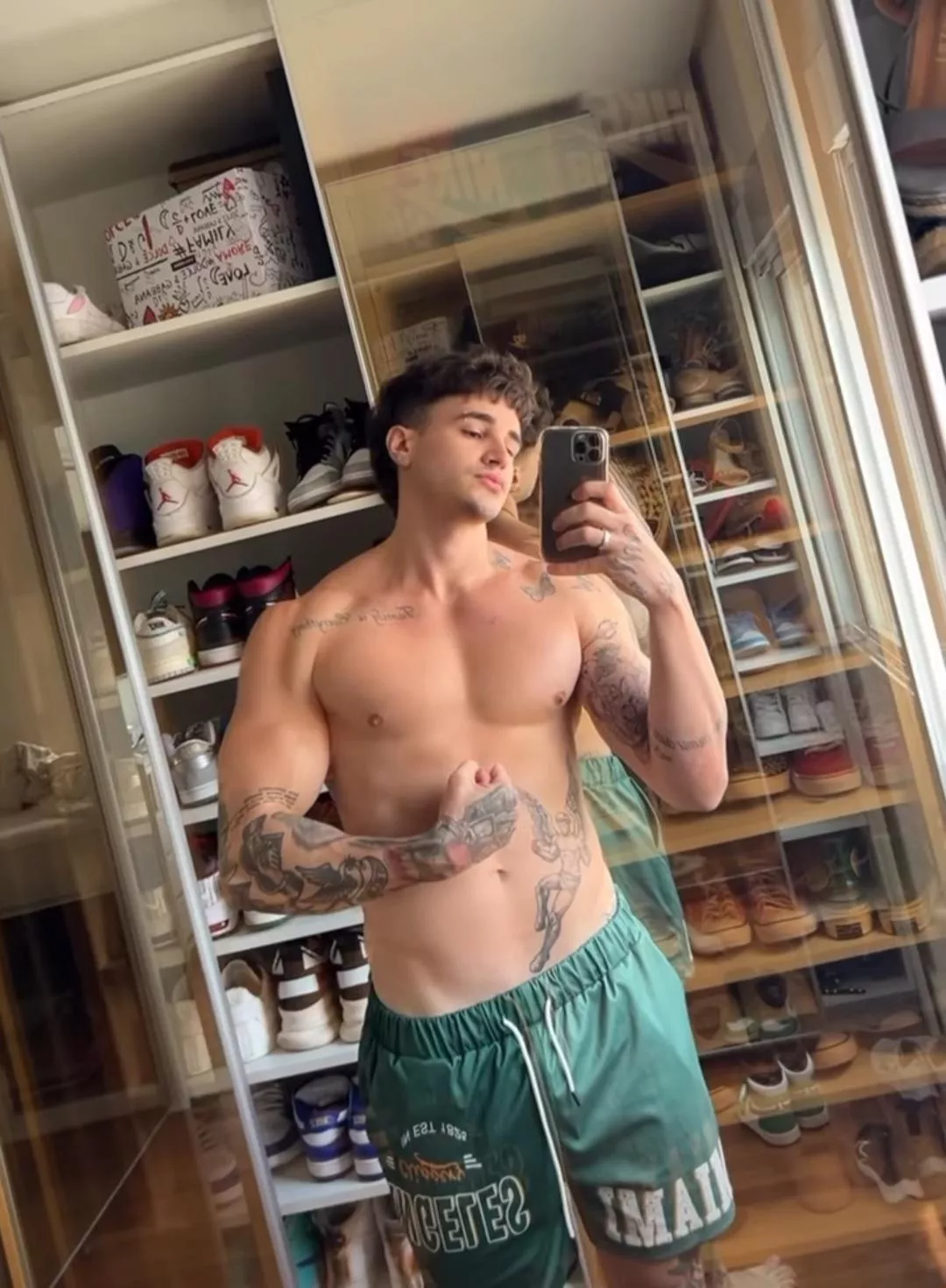 Green posted by bistomasto