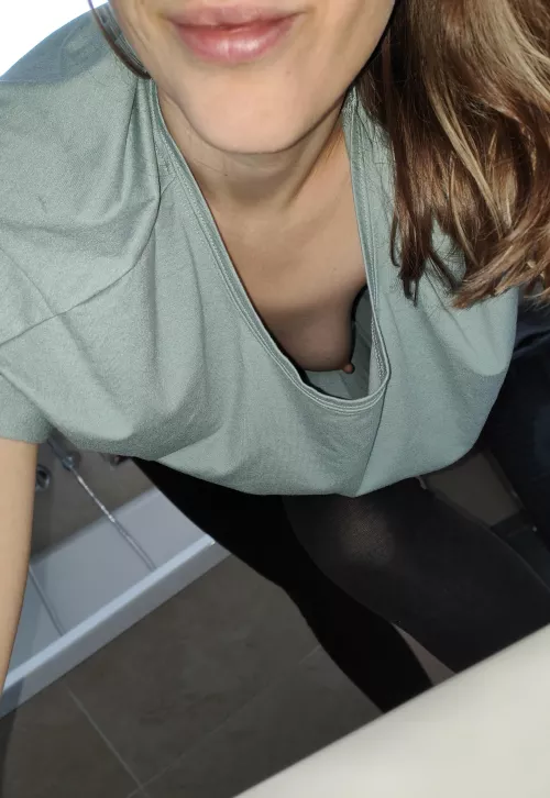 Happy hump day! by ShyWiF3