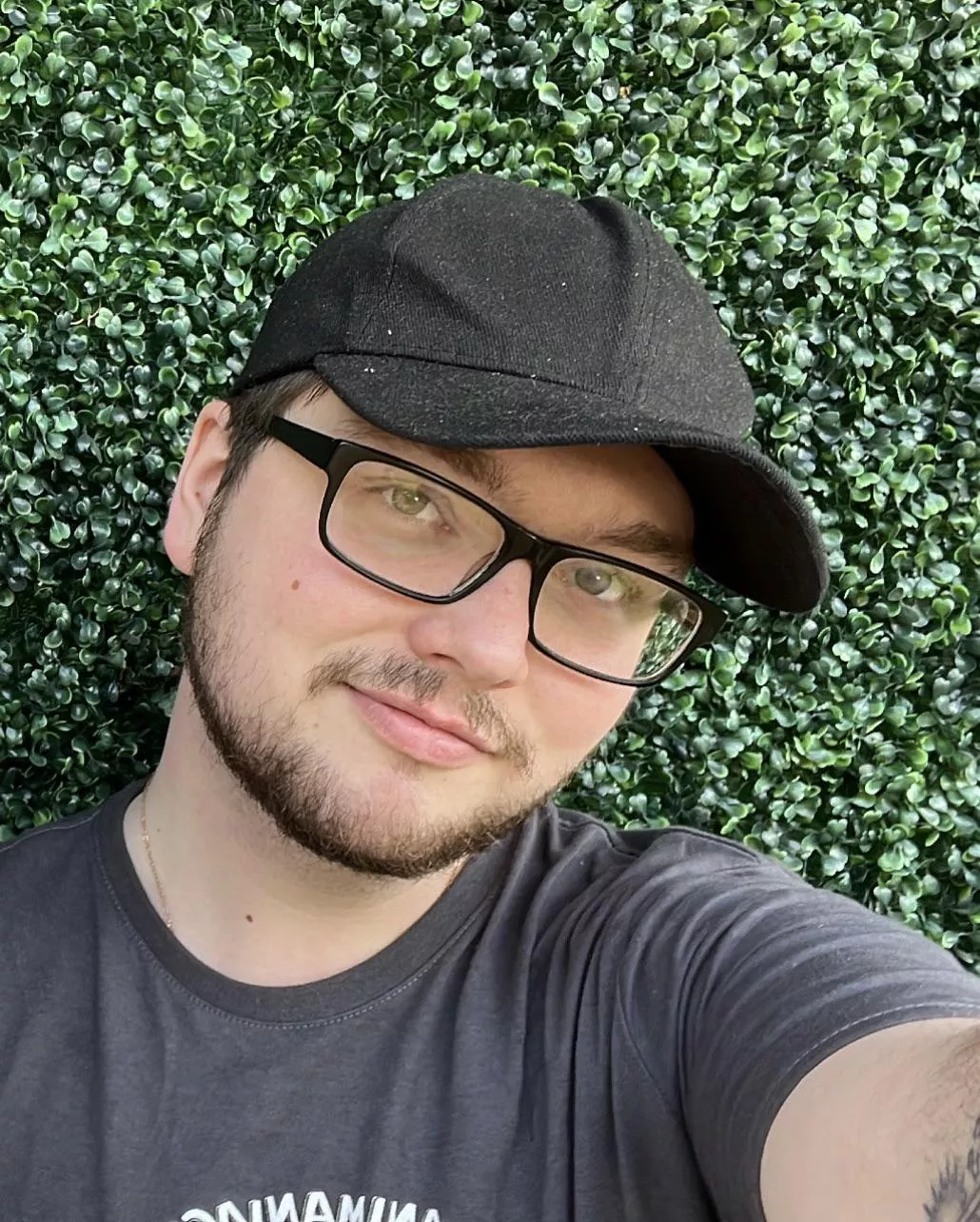 Happy Wednesday bros 🤠 posted by Symonoid