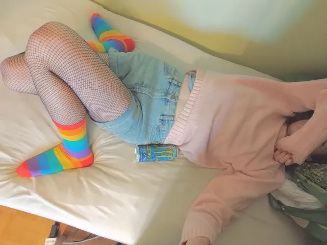 hello friends 😊 (if you come over I'll give free hugs 😘) by 0subjay0