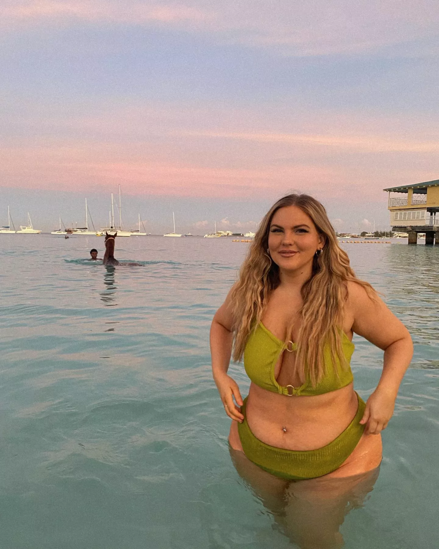 Hot blonde thickie posted by ChunkyChuck69