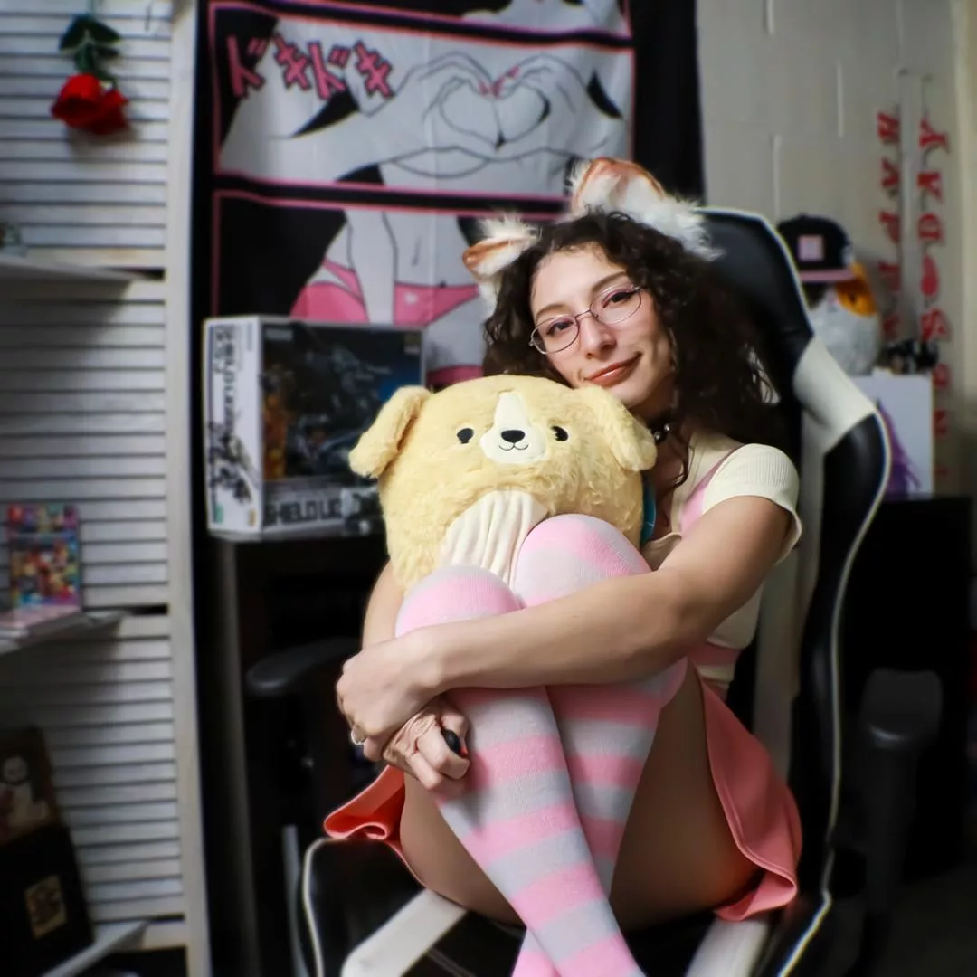 I just want to snuggle today posted by ItWhiskar