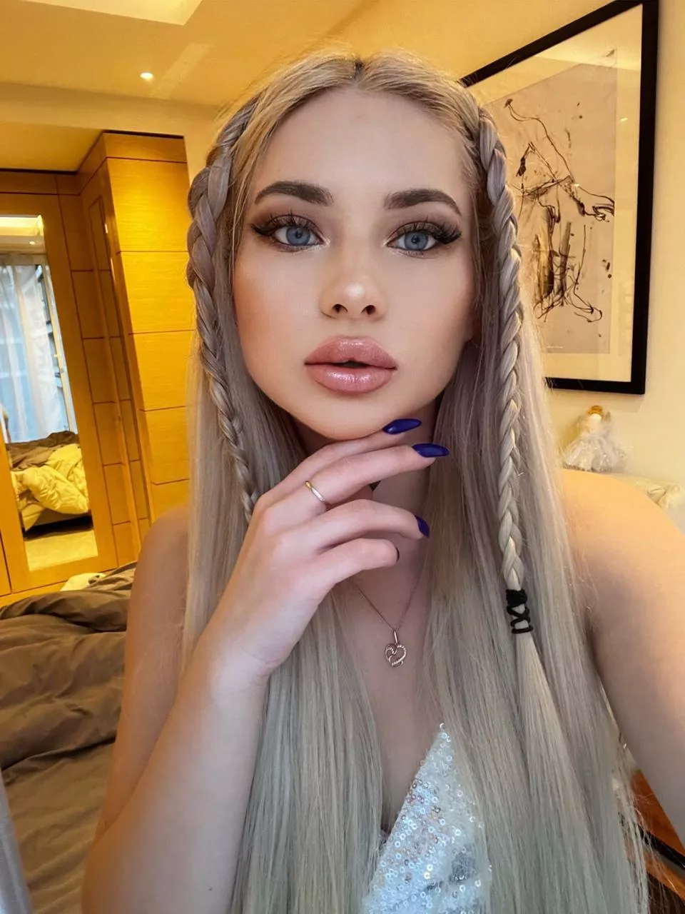 Let me give you a kiss posted by sunnykitty_