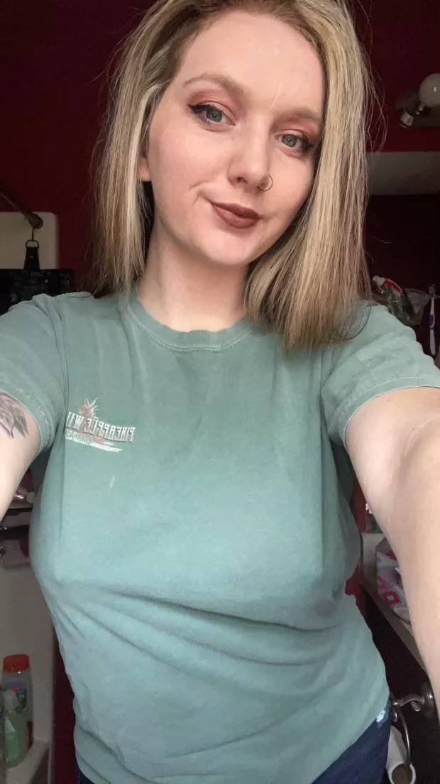 Letting them be natural 😜 posted by milfn_aint_easy