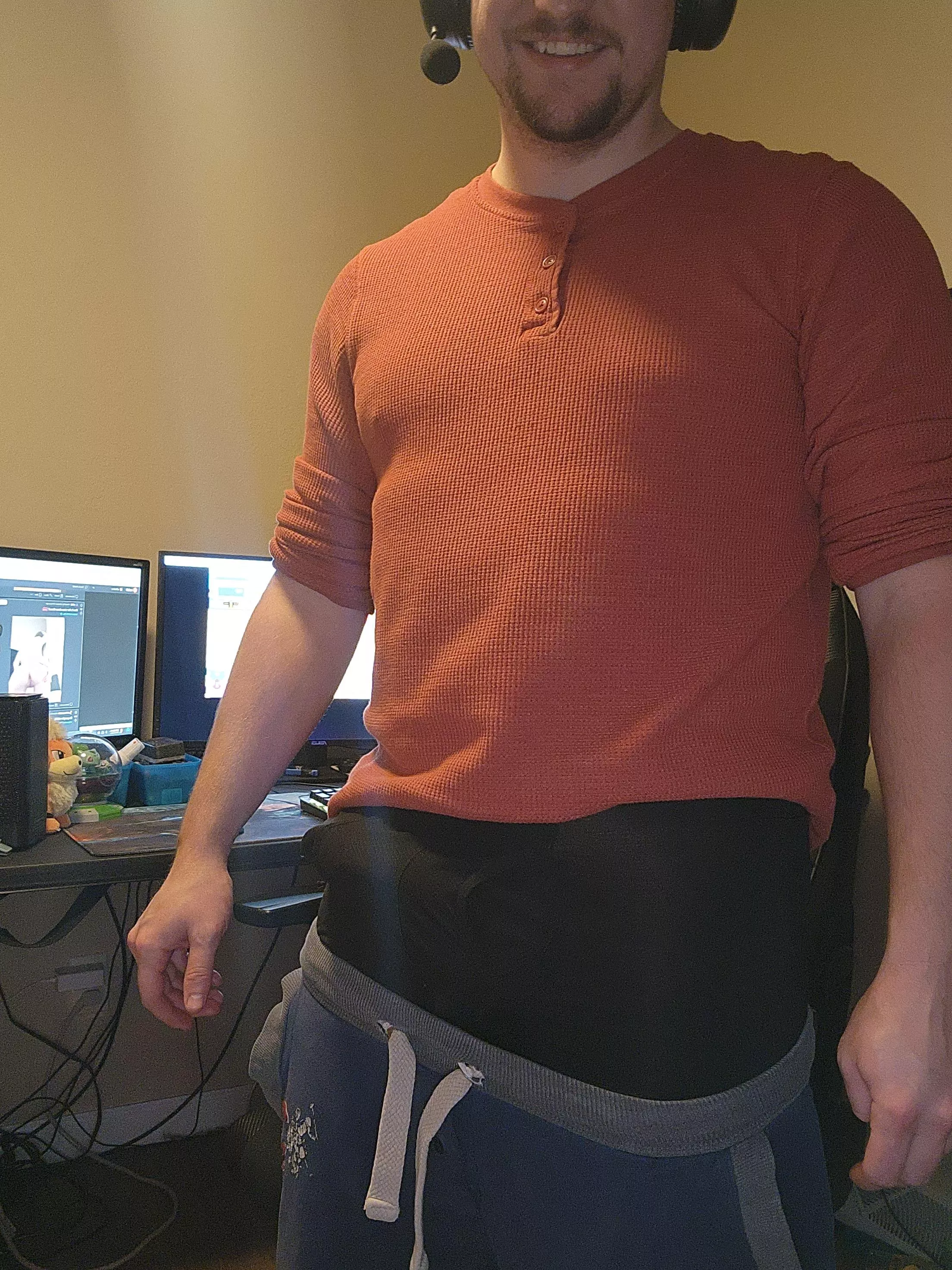 like the bulge? posted by ToolBeltsandDadBods