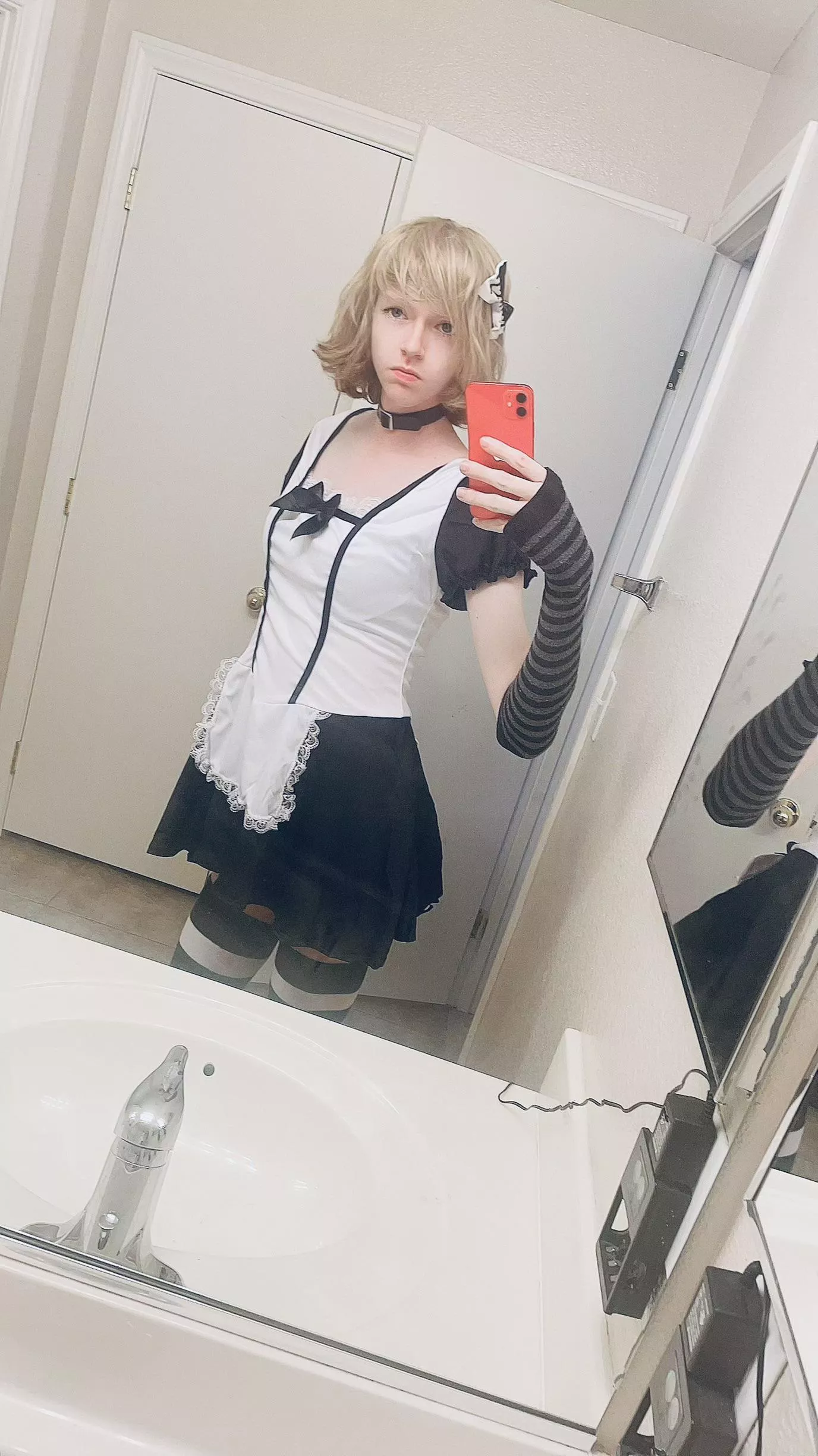Maid outfits are a classic for a reason 🖤 posted by BansheesAndBeasts