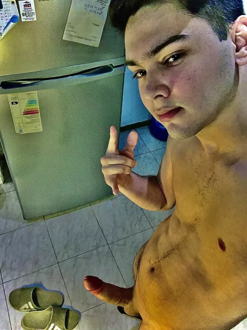 Mmmm very hot 🤧🥵 by nalid16