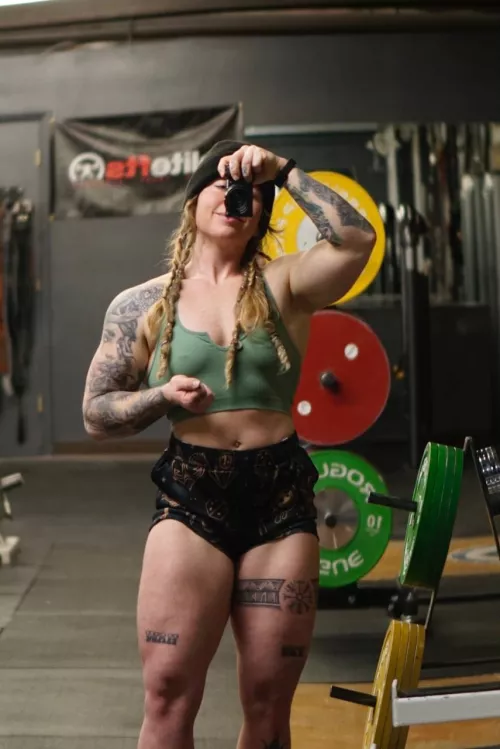 Name something better than fit girls by LizAnne1995