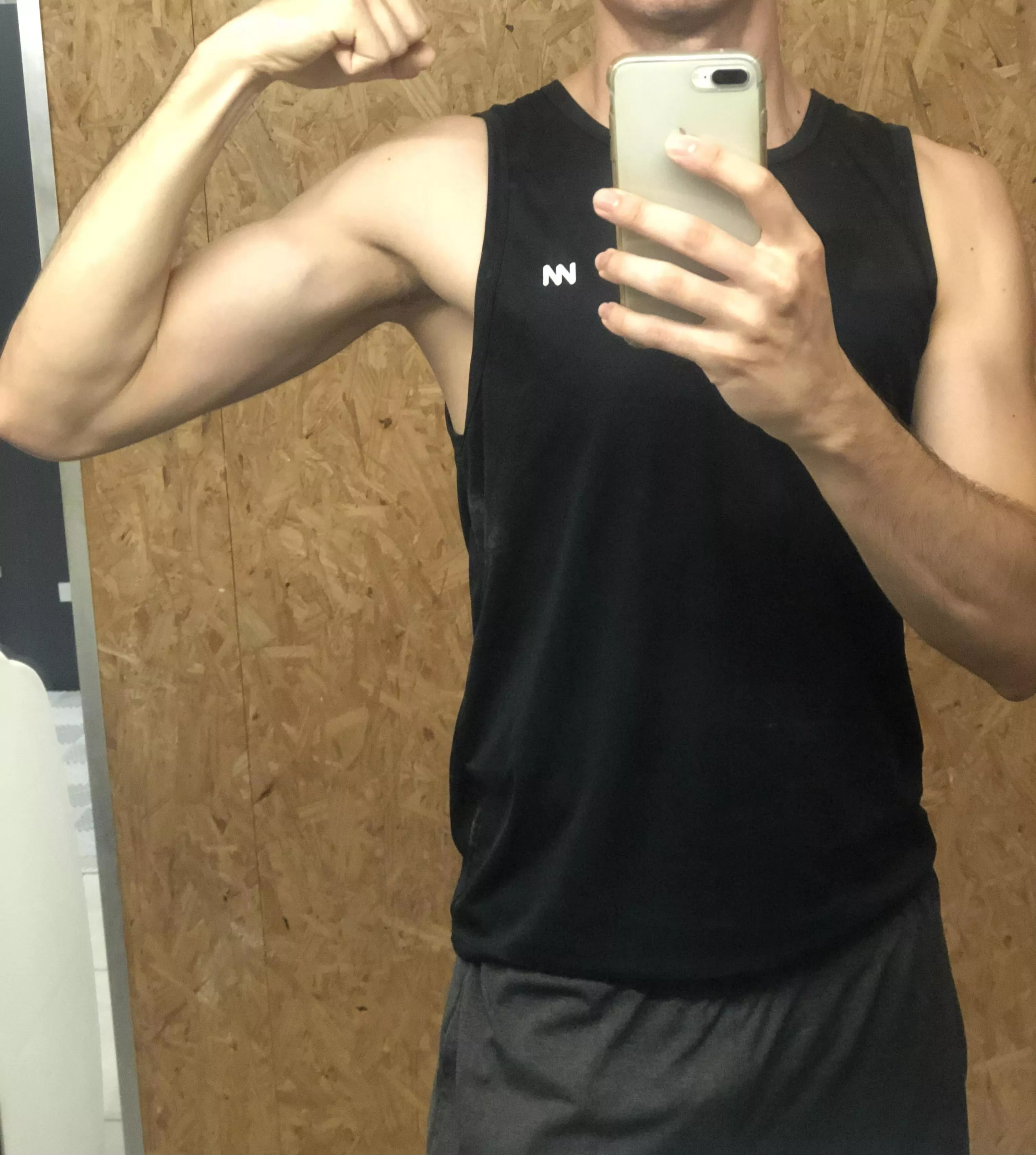 Needing someone to lick my armpits posted by Bruce_redhead