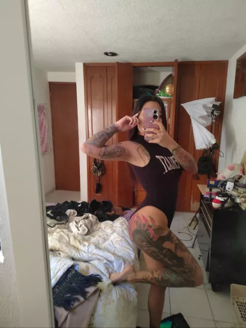 Netflix, chill then ... fck? by viththecat