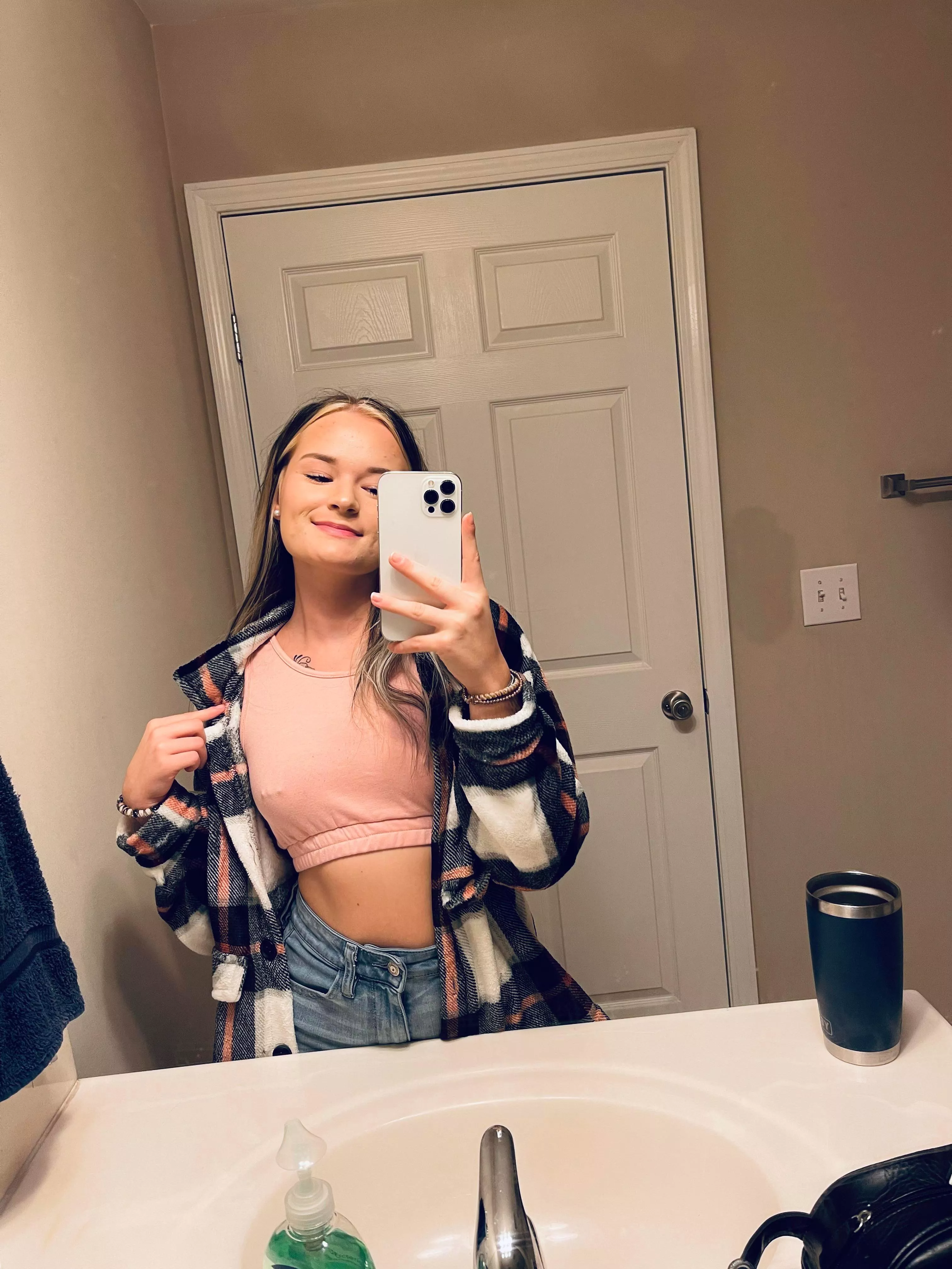 No bra today posted by NoYak878