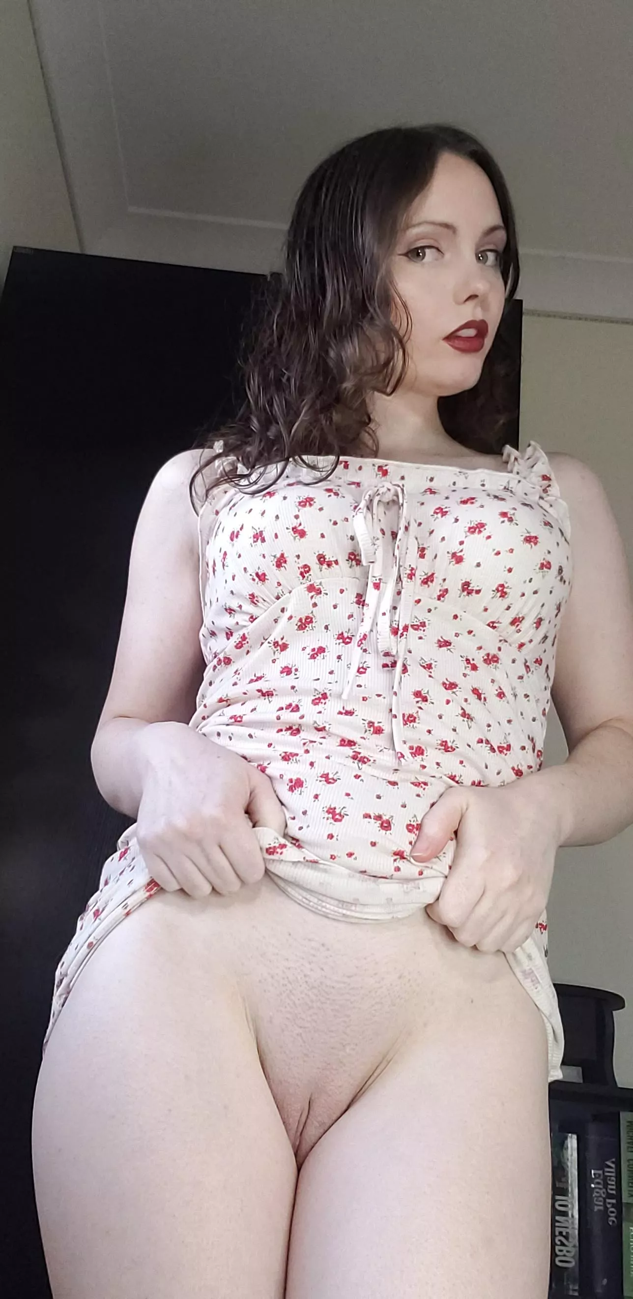 No panties = easy access posted by TeenyTinyMiki