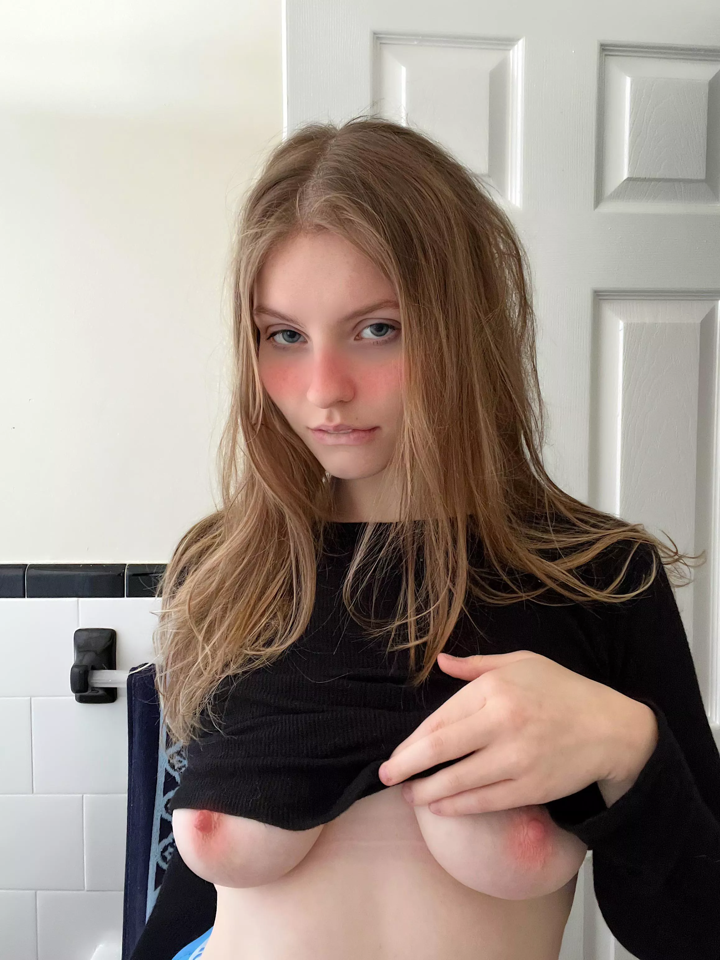 pink puffy perfect perky nippies 🌸🌸 posted by daddysbadkitty666