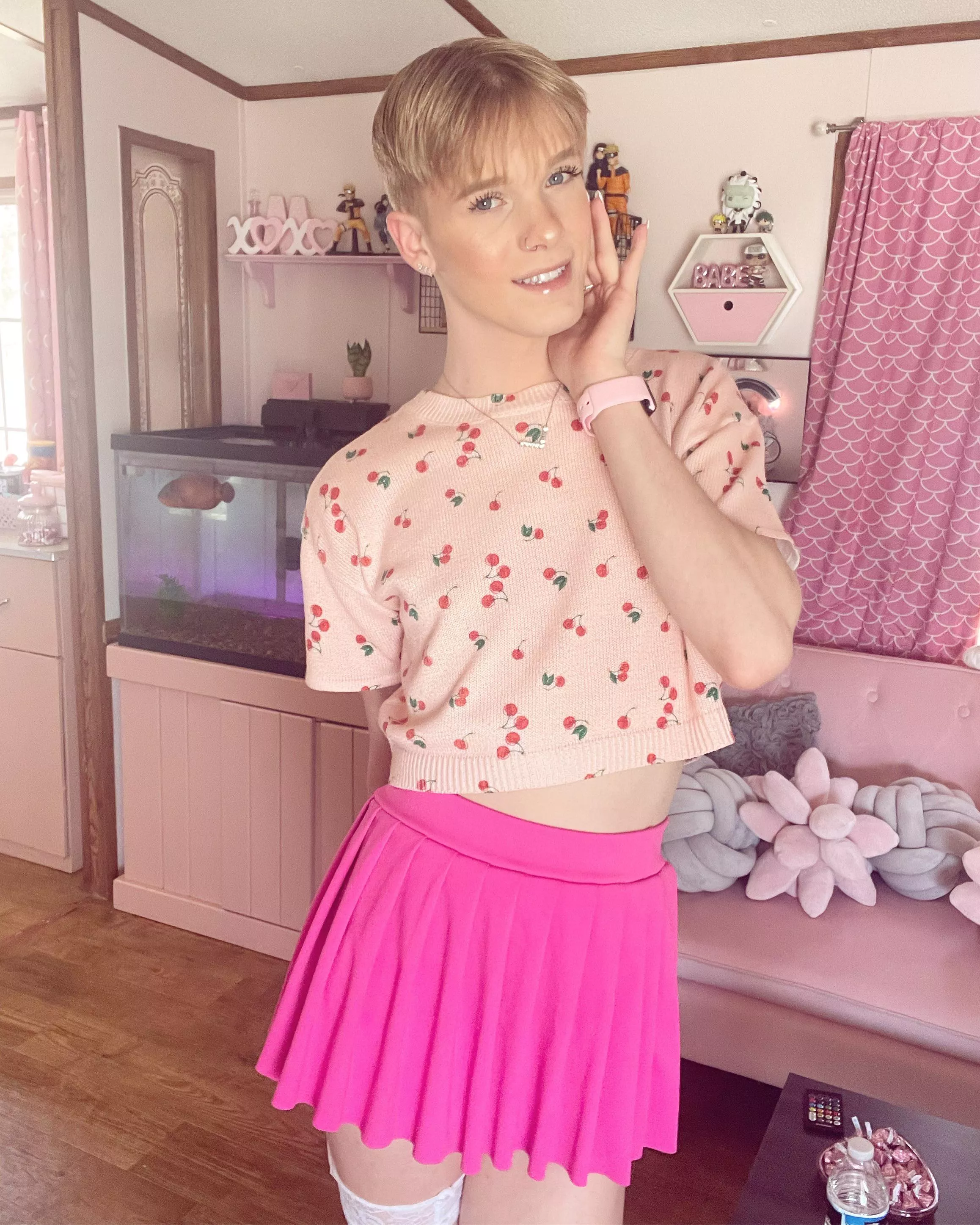 starting to feel like myself again 💕 posted by gayprettyboi