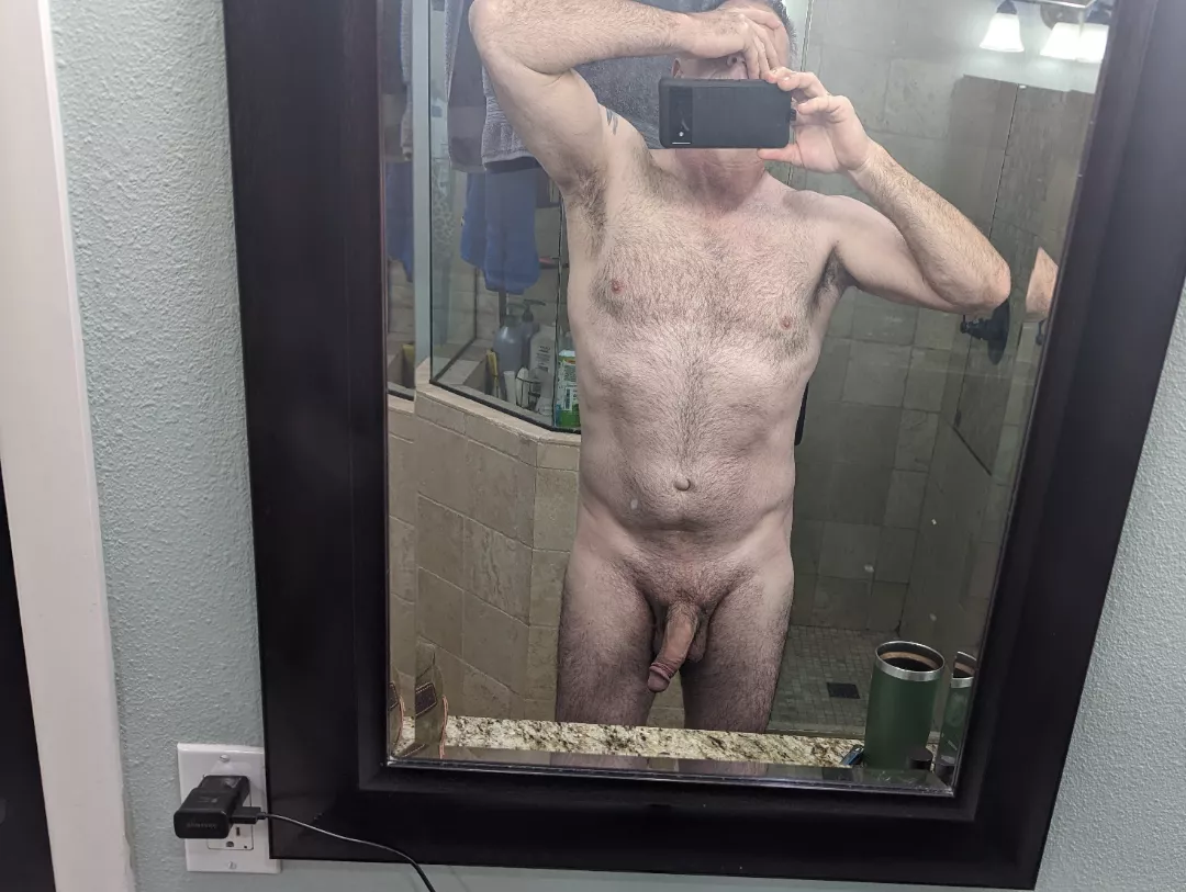 The morning bathroom lights feel like I'm staring at the ☀️. posted by MickHmu