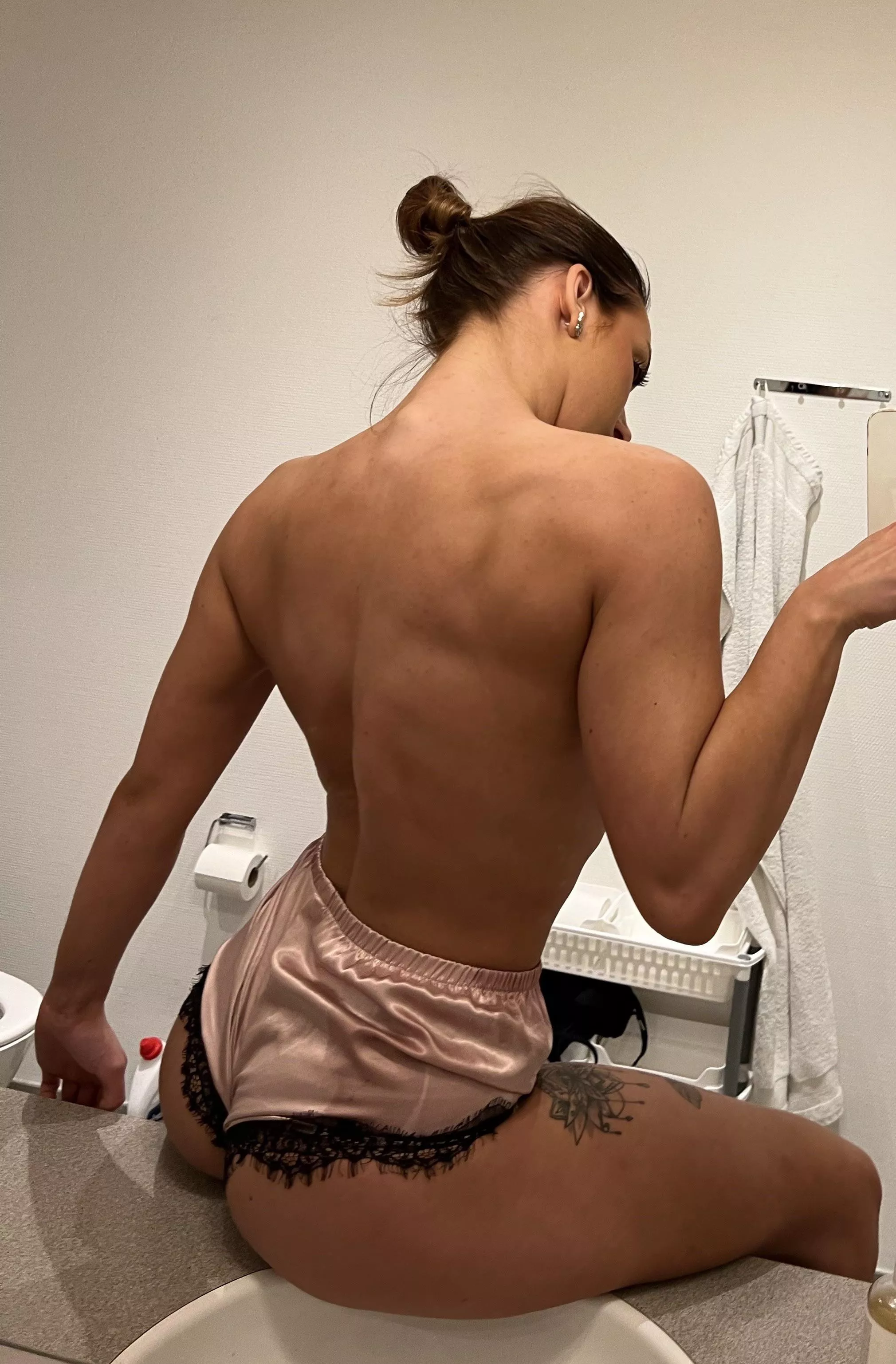 These are my actual gym shorts, would you dare to spot me?😈💦 posted by mari66k6