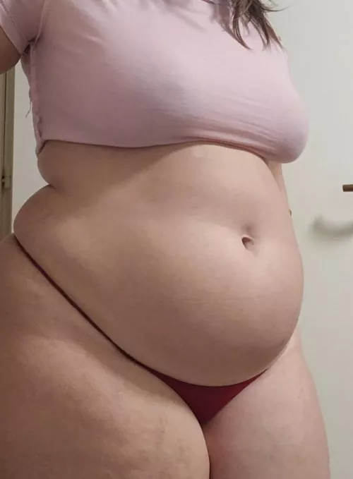 what do you mean eating 4 cans of pringles as a snack may be too much?? by cupcakebabi