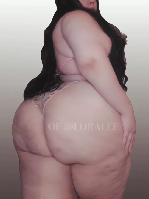 would you eat my ass? by leahbearr94