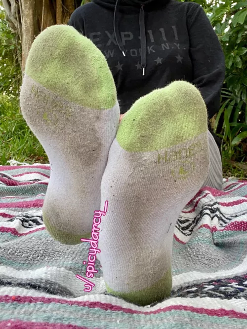 You like them sweaty, don’t you? by Spicydarcy_