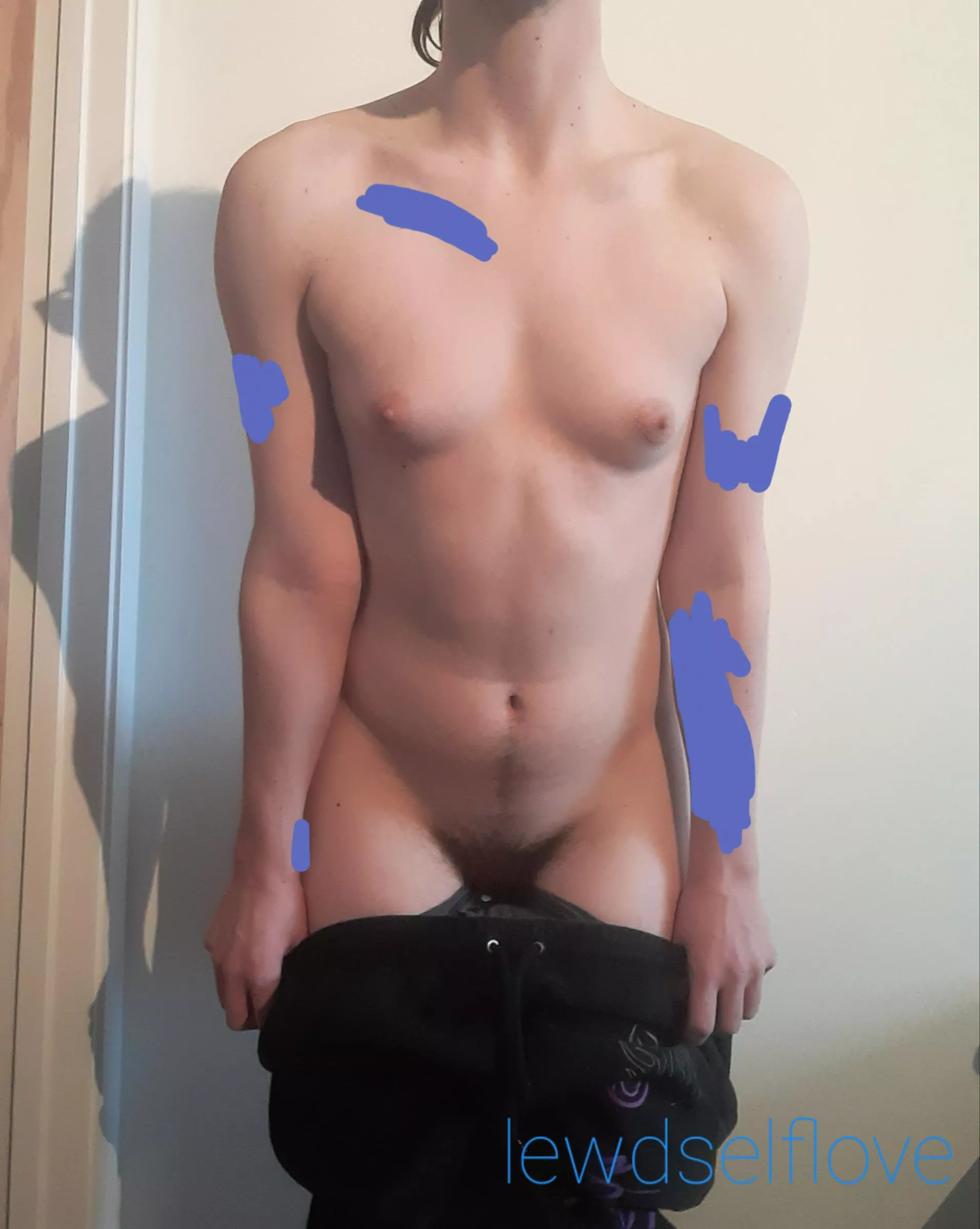 your favorite boi toy ;) posted by lewdselflove