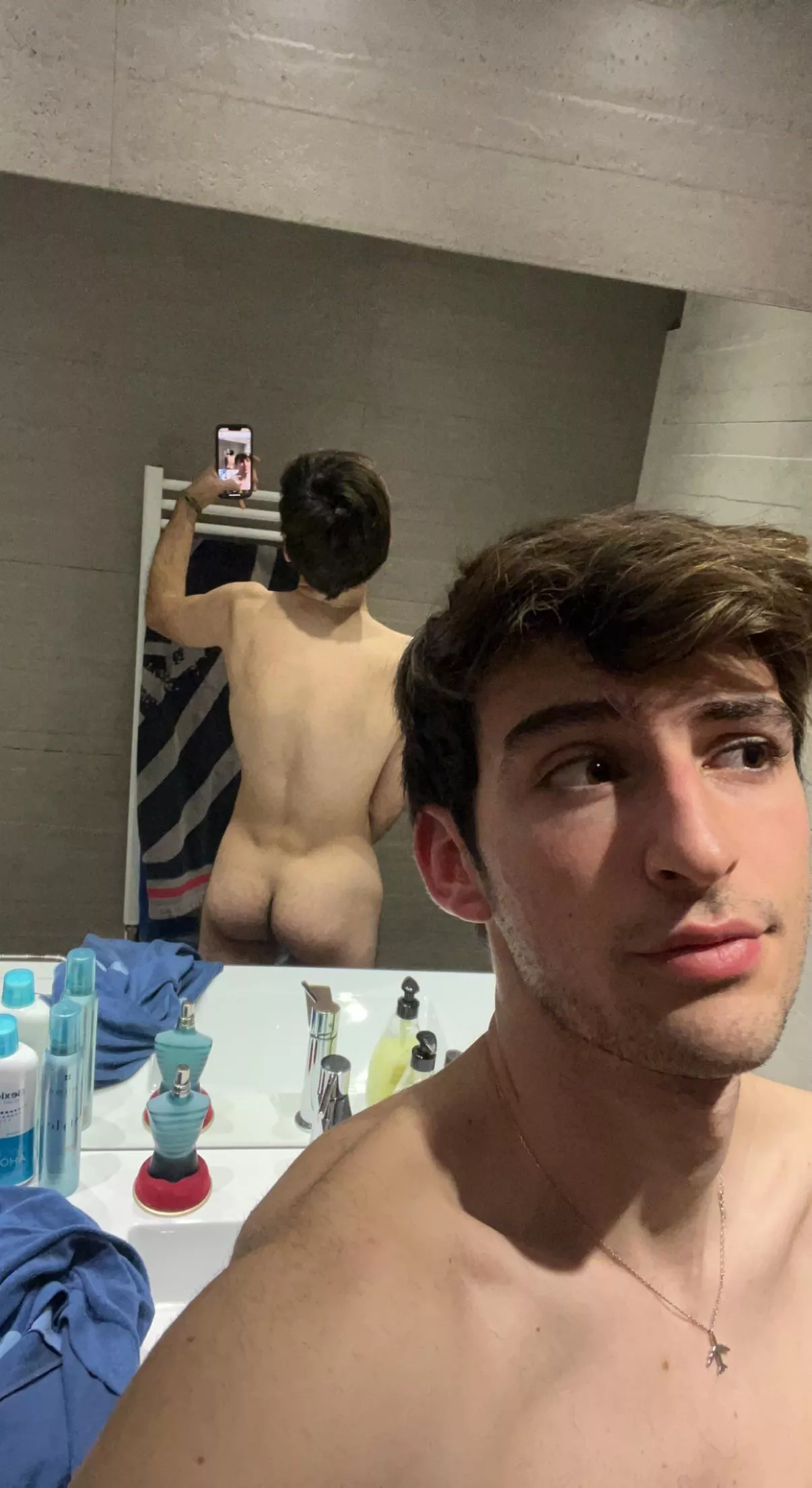 19 spanish handsome fit guy looking for same big d+ abs+ Hmu with pic @chsa03 posted by Accurate-Ad5118