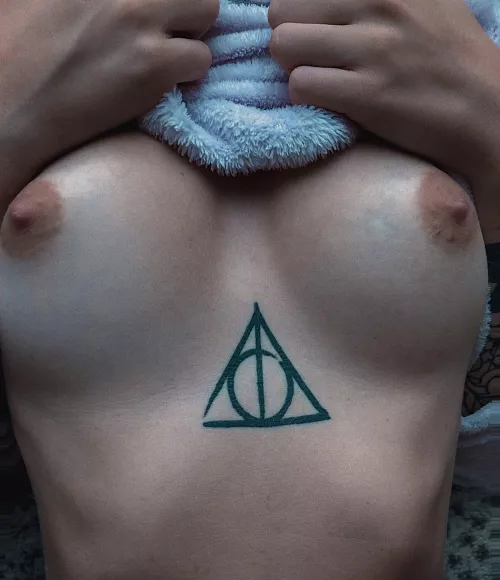 22 y.o. College Girl Areolas 😍 by QueenBlondieee04