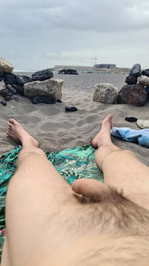 27 spain. Wanted to tan my cock a bit, but the sun was hiding by damian_otter