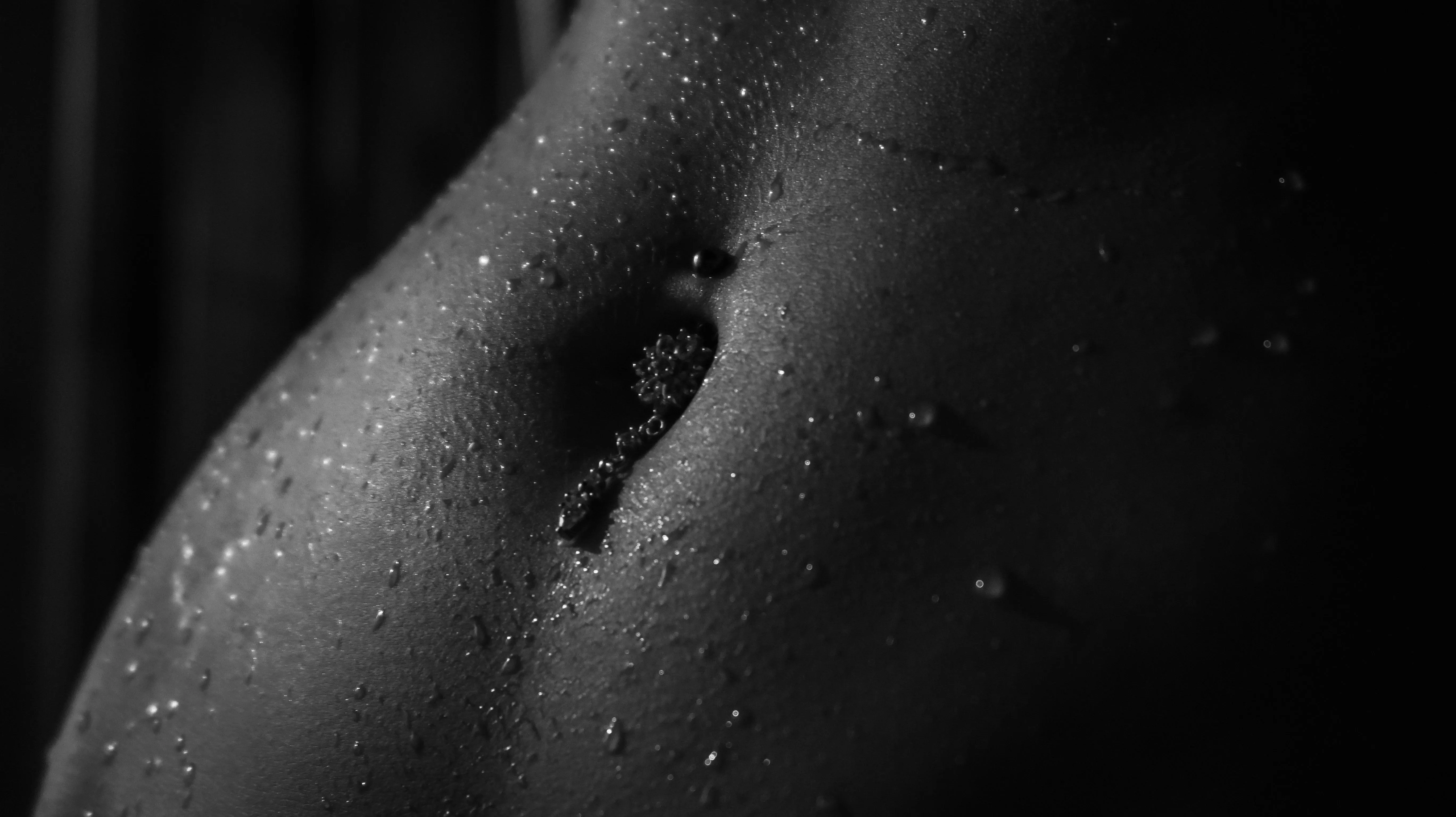 Belly button 🤗 posted by royalhippieOF