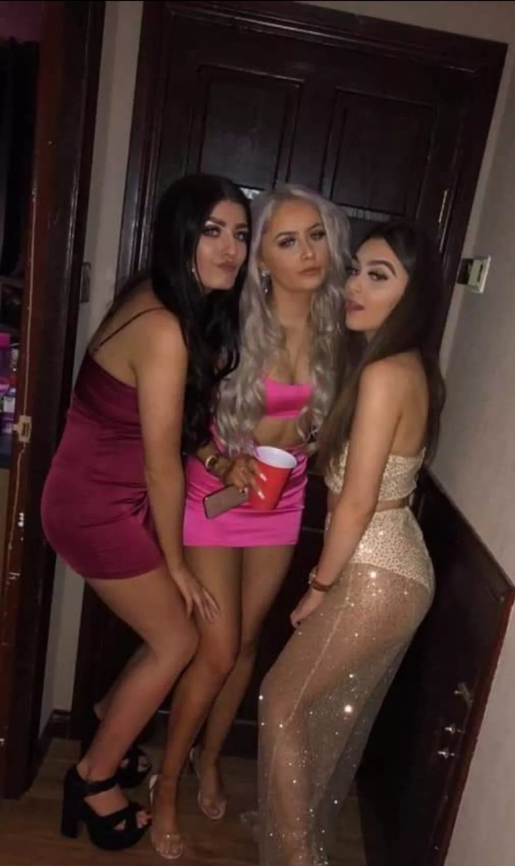 cally, lauryn and beth - who? and what are you doing? posted by throwayreddits