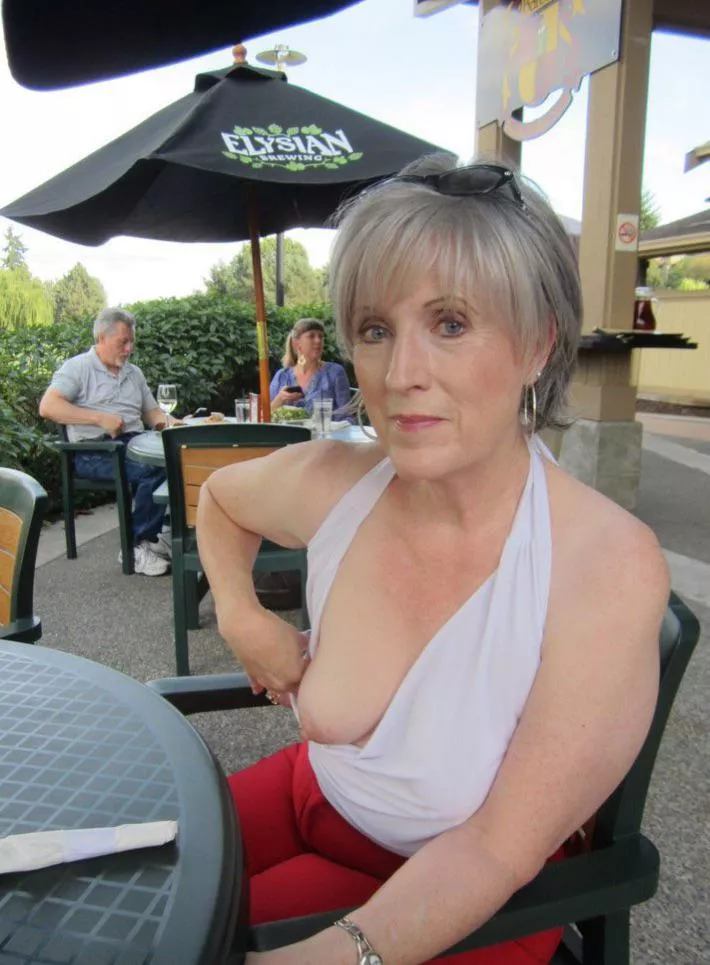 Cheeky flash posted by BorderForager