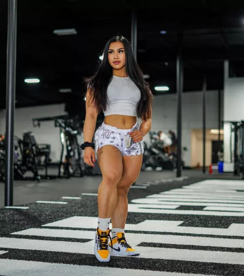 Damn, THICCC Alert! by ArsenalGoonerFanbase