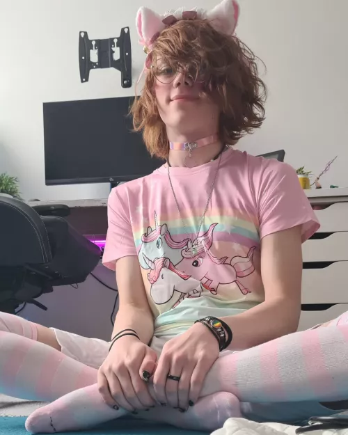 eh, back with another post :} did i pull off the pink style well? by Recognition-Specific
