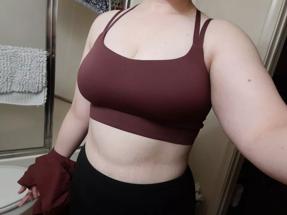 [F] Had a great workout today, but I'm always ready for round 2... posted by hrrw515