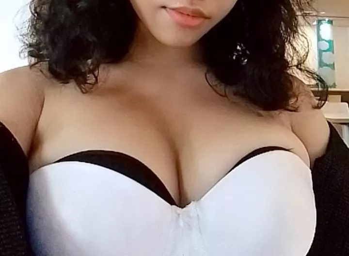 (f) lewd for today 🖤 posted by rucucucucu