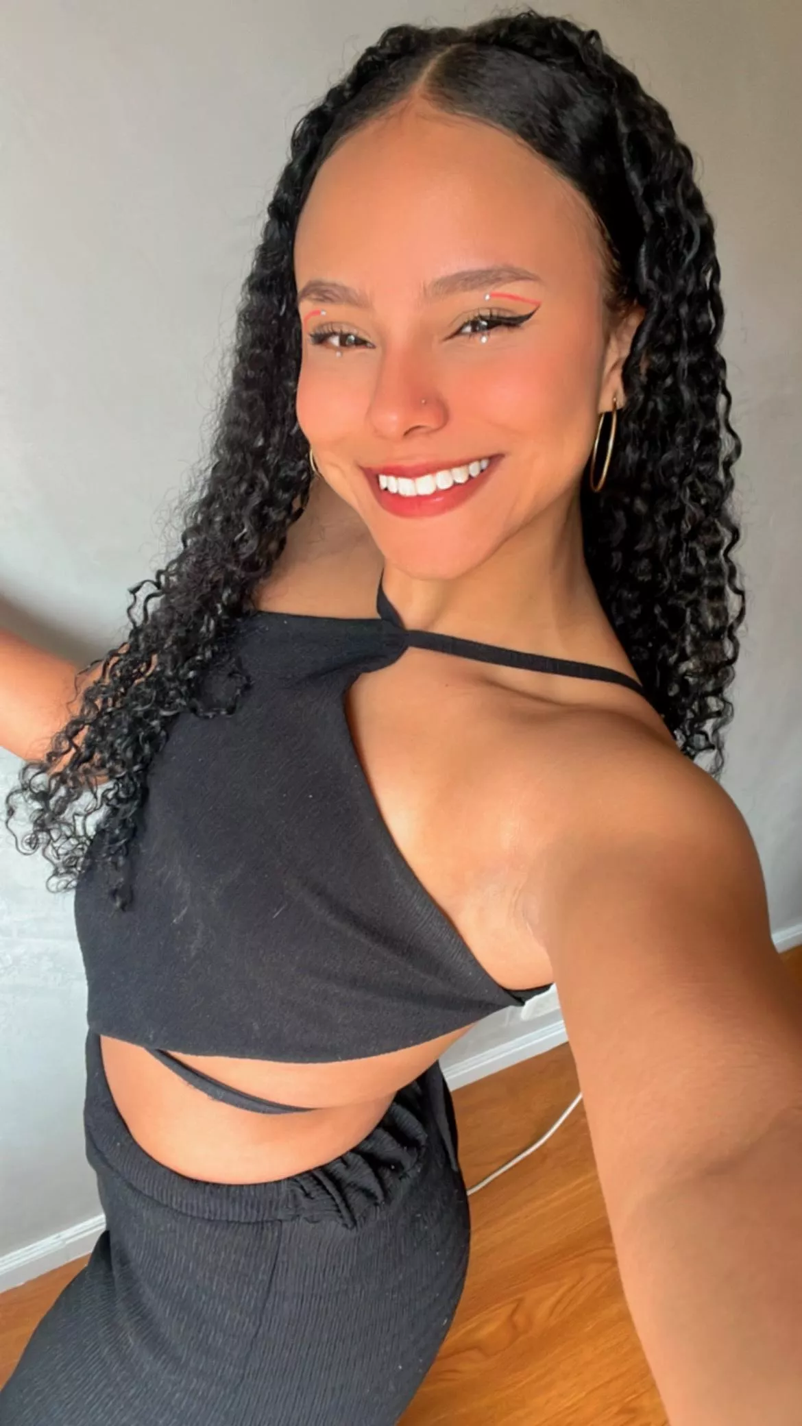 Feeling happy and cute is the best feeling ever! posted by ILoveSmilinggBack