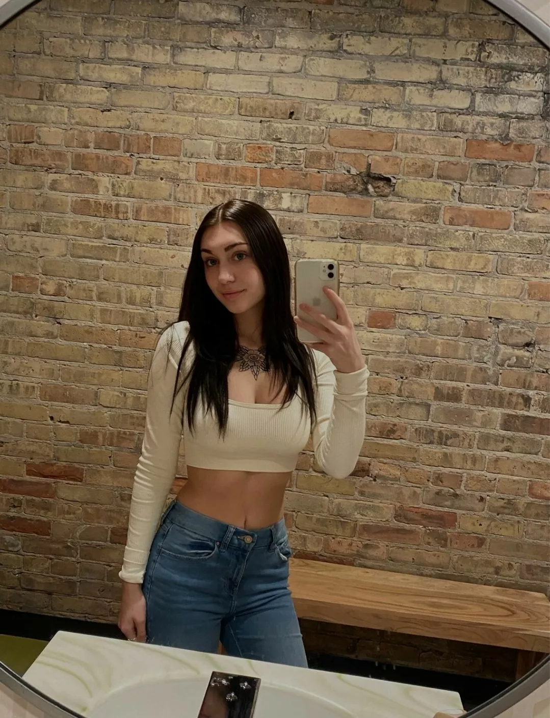 Felt cute might delete later🤔 posted by throwaway73821x