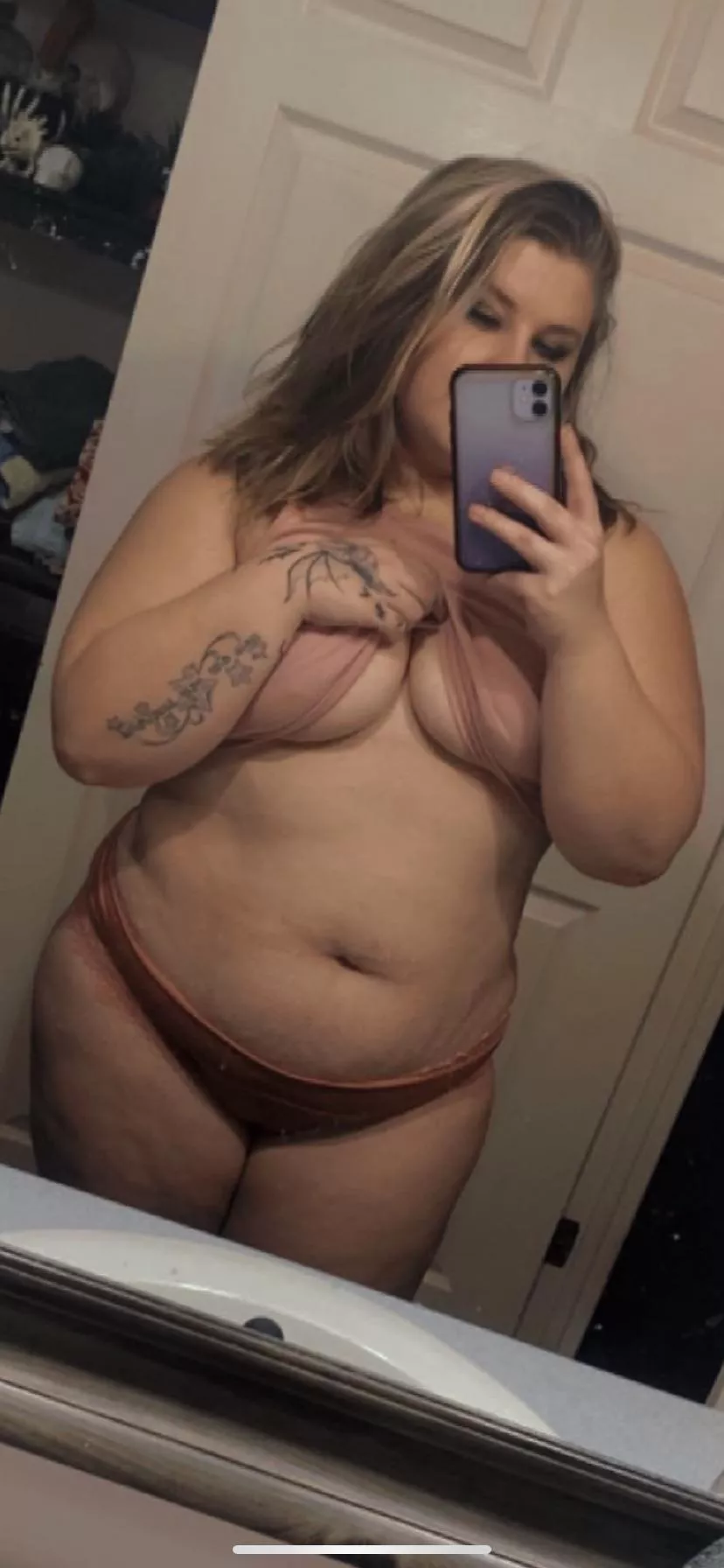 I have a snack for you posted by deeexxo