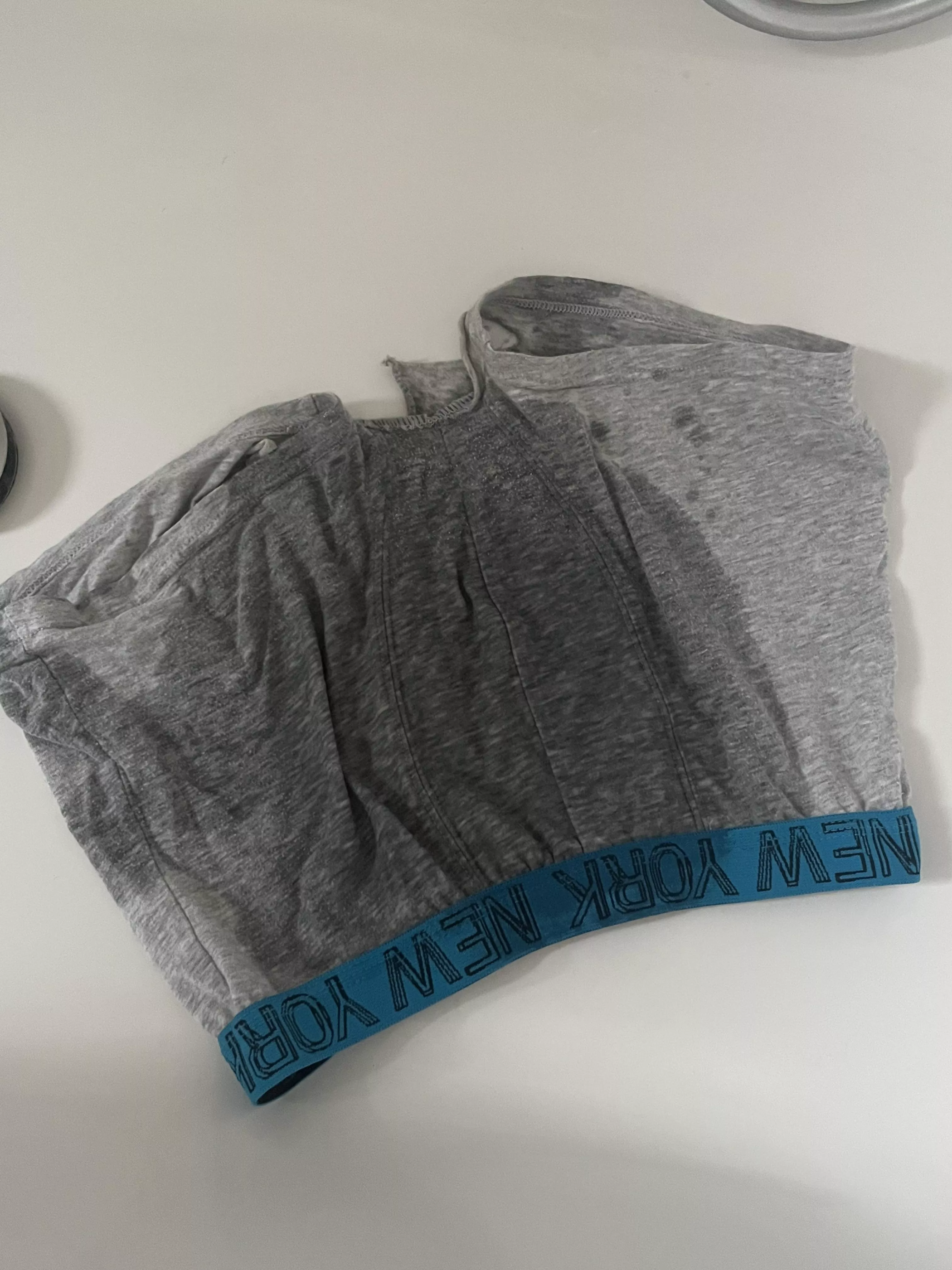 I love pissing in old worn underwear😍 posted by flairfreskz