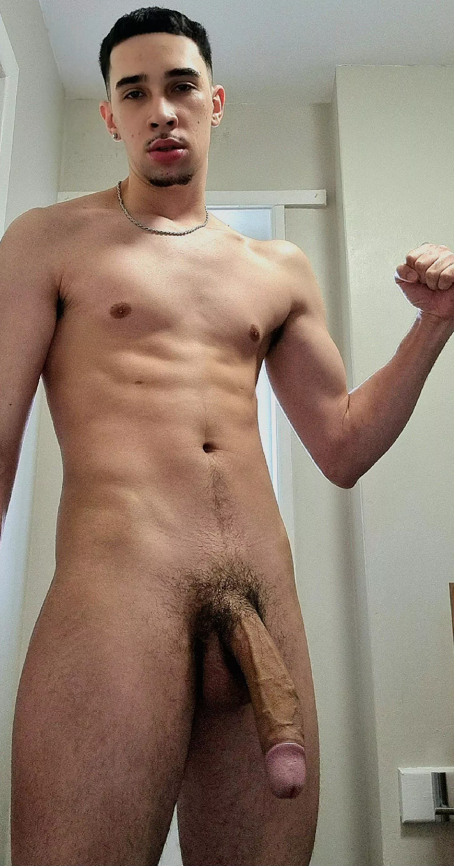 I love showing you guys my body 😍 posted by itsburntoutagain