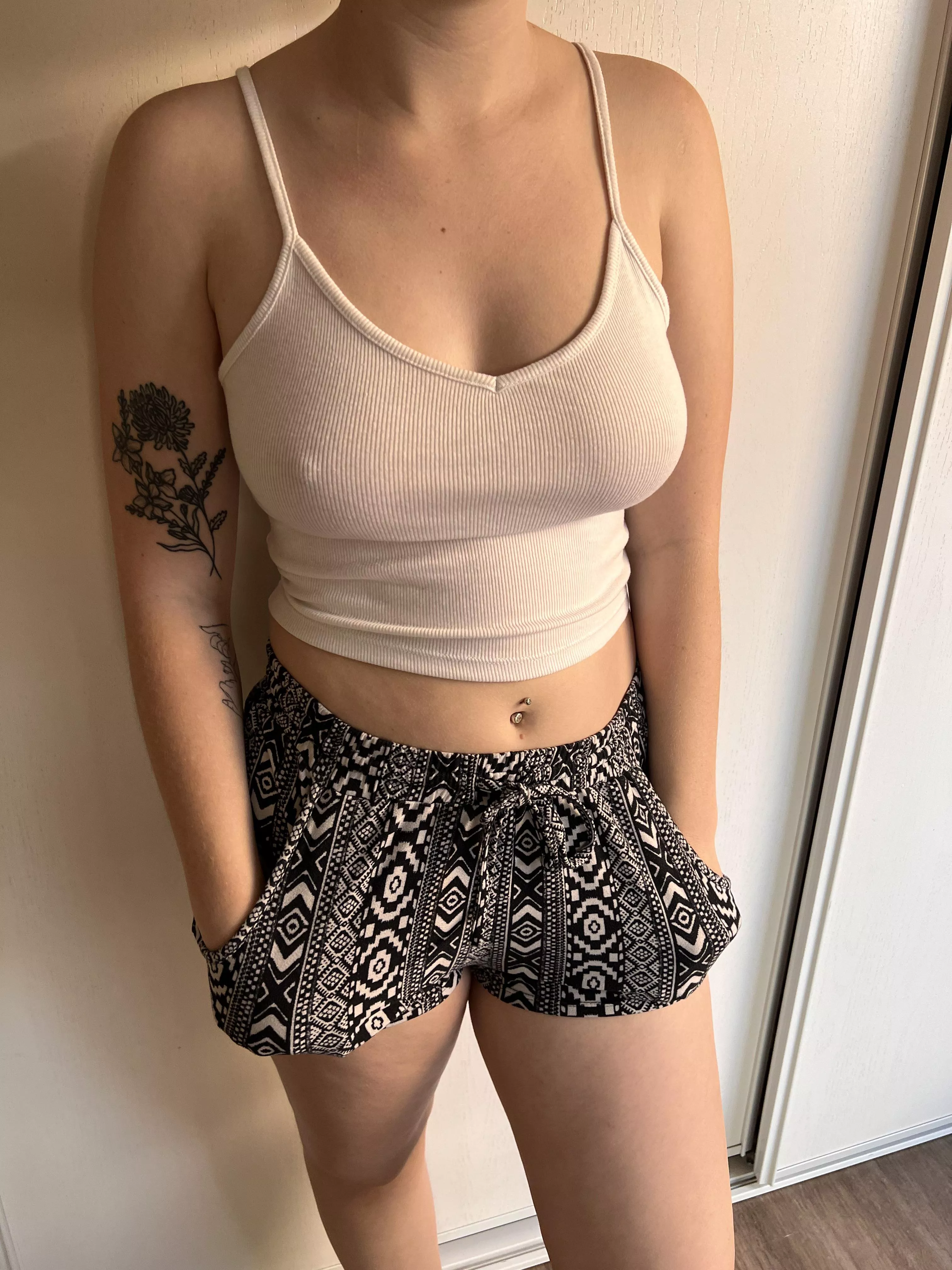 I love spring time outfits! 😇 posted by Lilly_in_Bloom