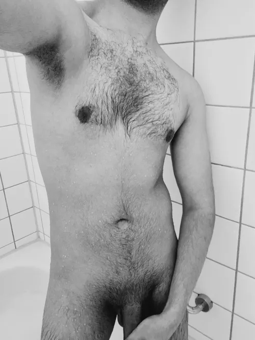 Join me in the bathtub? by mxsxtx100