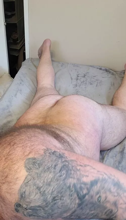 Love how my ass looks here, but all my hair is impossible to see 🥺 by JustIgnoreMe01