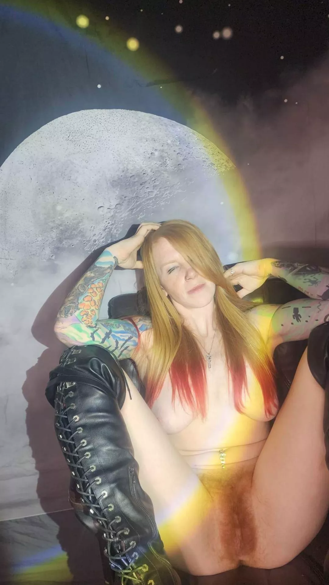 milf in boots posted by ababypinecone