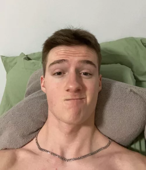 need a little spoon, 6’4 top here by Hazy_Day