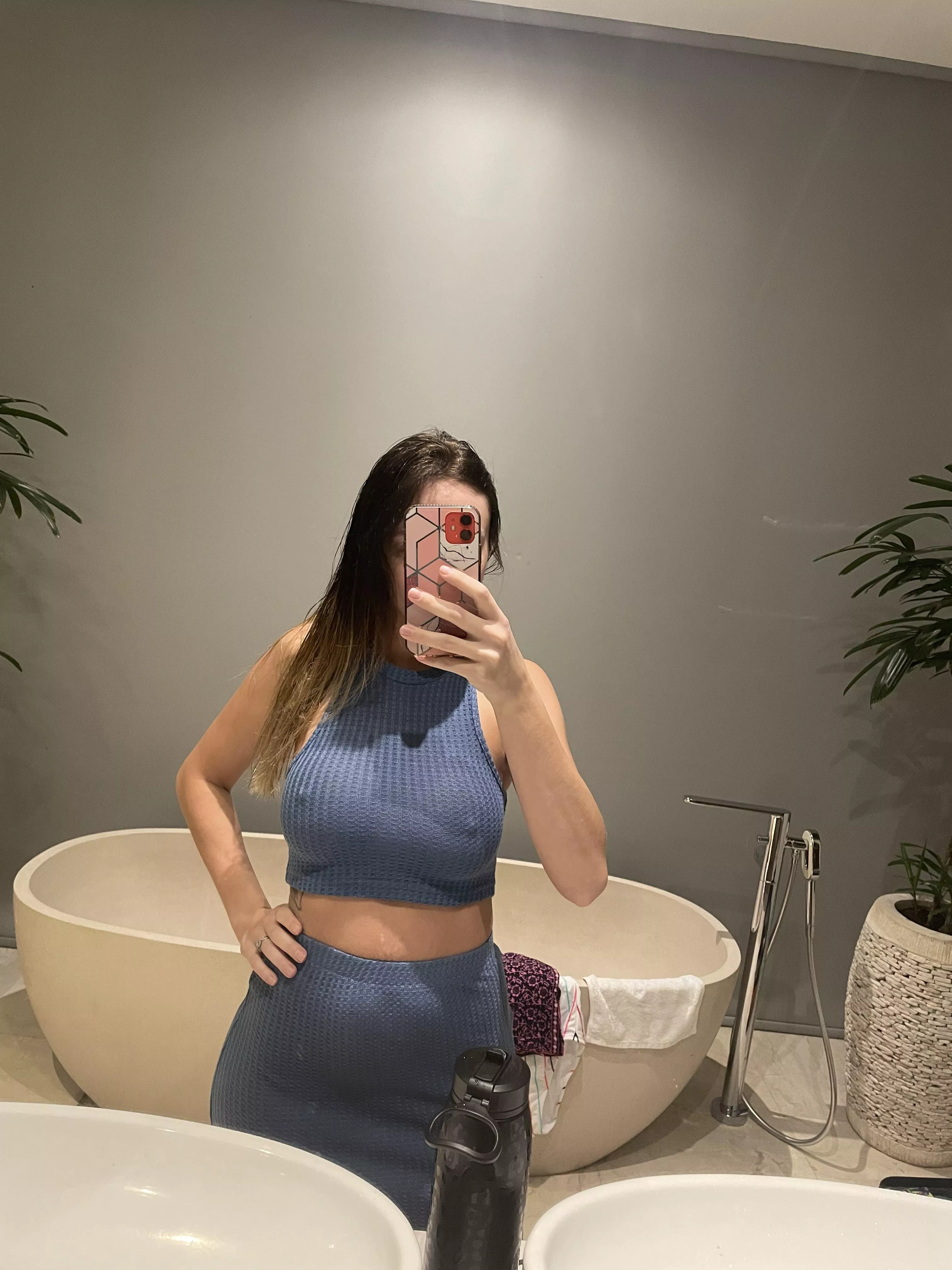 Nips and hips 😍 posted by IvyMarie077