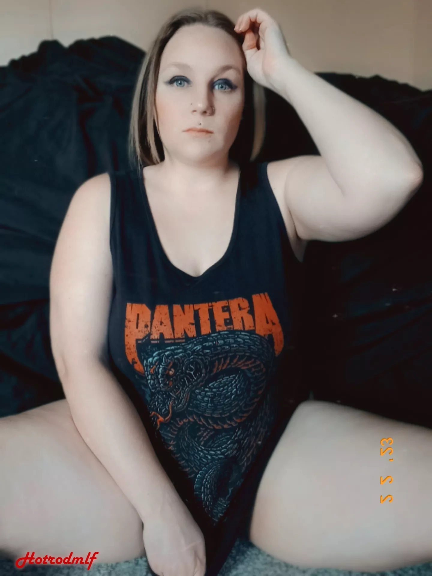 No pants is always fun. posted by HotRodMlf